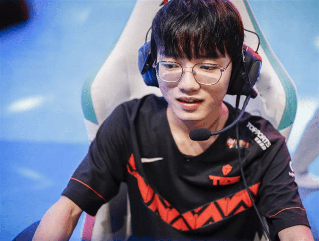 开云中国官网Karsa新星战术调整表现惊艳，SKT未来可期！的简单介绍